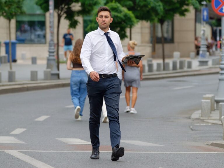 Plant-Based Living: Exploring the Benefits of Veganism for Health and the Environment